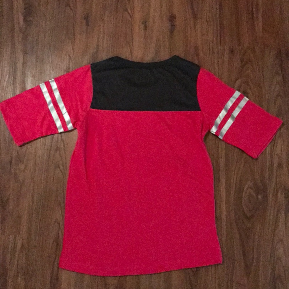 Bobbie Brooks T-Shirt - Picture 2 of 3